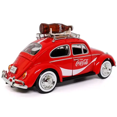 Машинка литая коллекционная Motor City Classics - Die-сast модель по лицензии Coca-Cola 1966 Volkswagen Beetle (Top Rack), масштаб 1:24 - фото 8