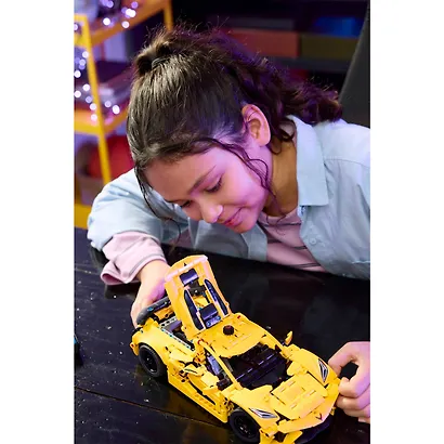LEGO Technic: Шевроле Корвет Стингрей, 732 детали (42205) - фото 10