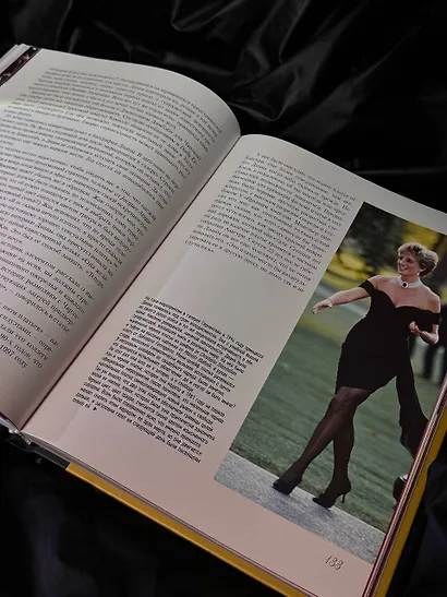 Принцесса Диана. Королева людских сердец. Что она пыталась сказать нам своими образами - фото 6