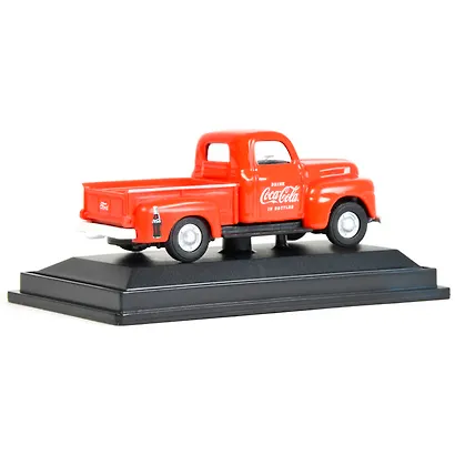 472001 Машинка литая коллекционная Motor City Classics - Die-сast модель по лицензии Coca-Cola 1948 Ford F1 Pickup, масштаб 1:72 - фото 4