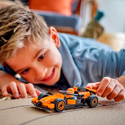LEGO City: Пилот F1 на болиде McLaren, 86 деталей (60442) - фото 9