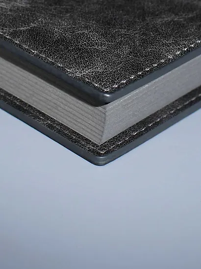 Ежедневник недатированный А5+ 160 листов "Фланстер" графитовый, мягк.переплёт, искусственная кожа - фото 14