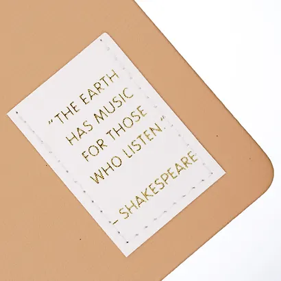 Еженедельник недат. 64л 160х105 "NUANCES" крем брюле, 7Б, иск.кожа, тв.переплет, тонир.блок, нашивка с тисн.фольгой, скругл.углы, ляссе, инд.уп - фото 4