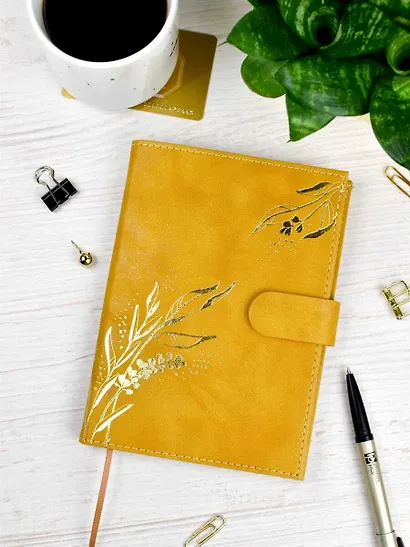 Ежедневник-органайзер недат. А6+ 80л 126х174 "Тиволи глосс" горчичный, иск.кожа, интегр.переплет, иснение фольгой, магнит.клапан , офсет, ляссе - фото 13