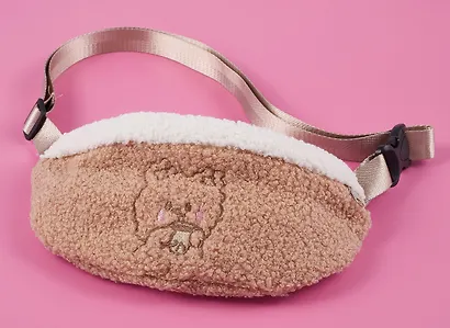 Сумочка-бананка Kawaii Мишка (кофейная) (иск.мех-барашек) (22х15) (12-38092-202405-B14) - фото 2