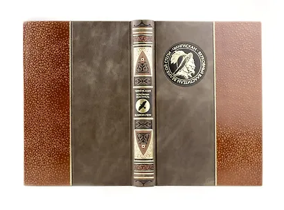 Чингисхан. Верховный властитель Великой степи. Книга в коллекционном кожаном инкрустированном переплете ручной работы с окрашенным и золочёным обрезом - фото 2