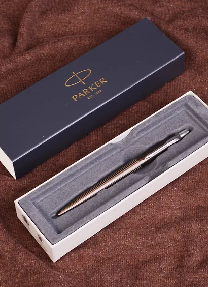 Ручка шариковая Parker, Jotter Premium Carlisle Brown Pinstripe CT, подарочная синяя - фото 3