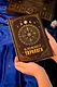 В гостях у таролога. Книга-практикум и блокнот. 78 мини-карт и мешочек в подарок - фото 8