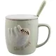 Кружка с крышкой и ложкой Ленивец Take it easy (керамика) (380мл) (12-07160-9853) - фото 5