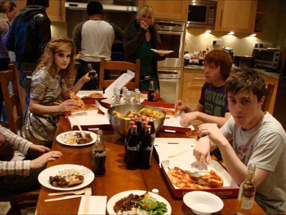 Актеры едят на съемках фильма про Гарри Поттера