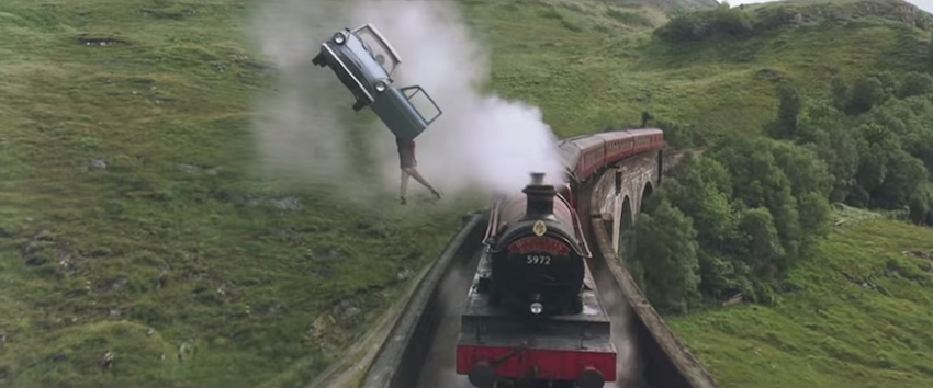 Летающий автомобиль хогвартс-экспресс кадр фильма Гарри Поттер и тайная комната